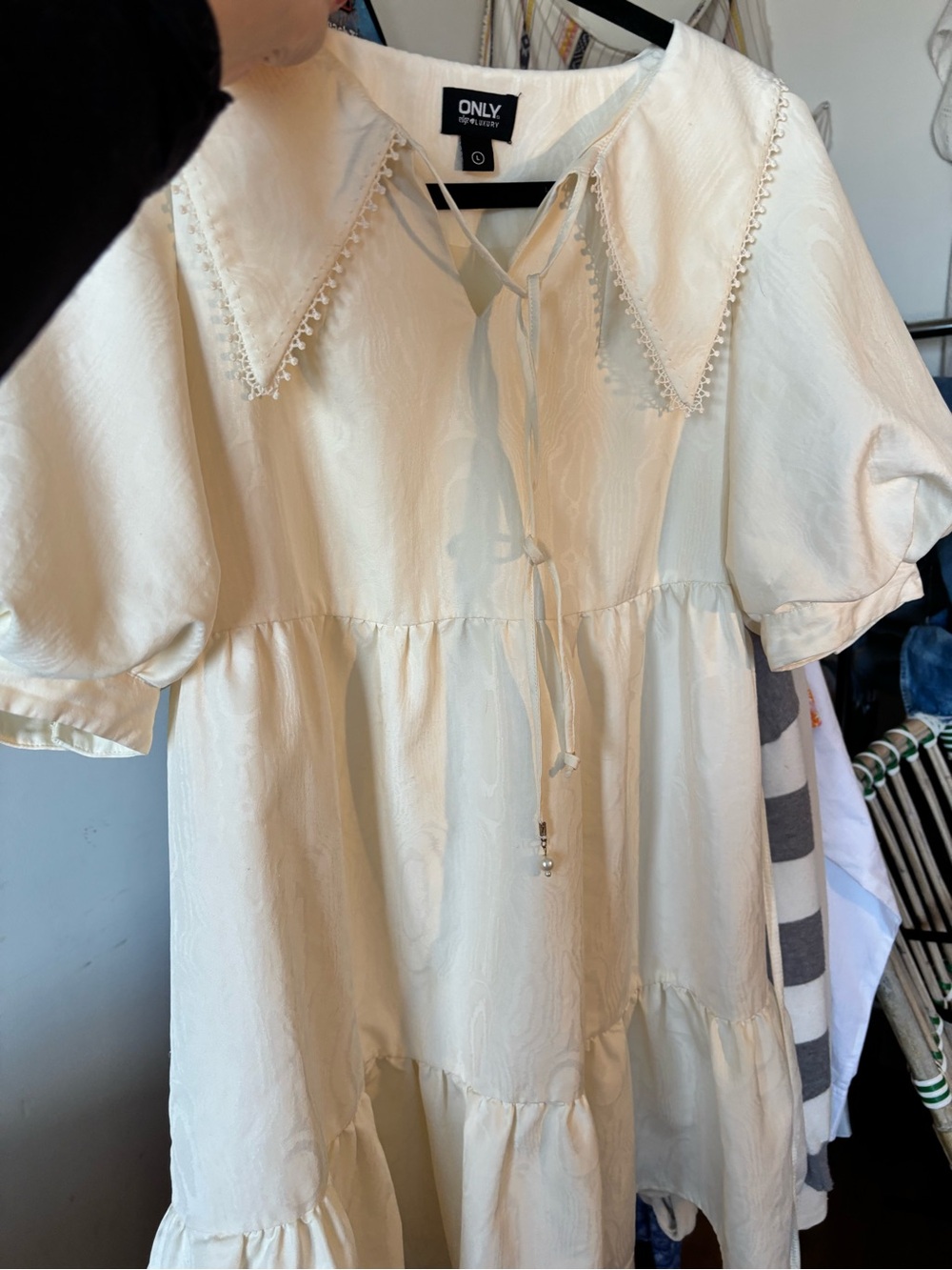 ONLY Cream Mini-Dress with Subtle Sheen & Ballon sleeves